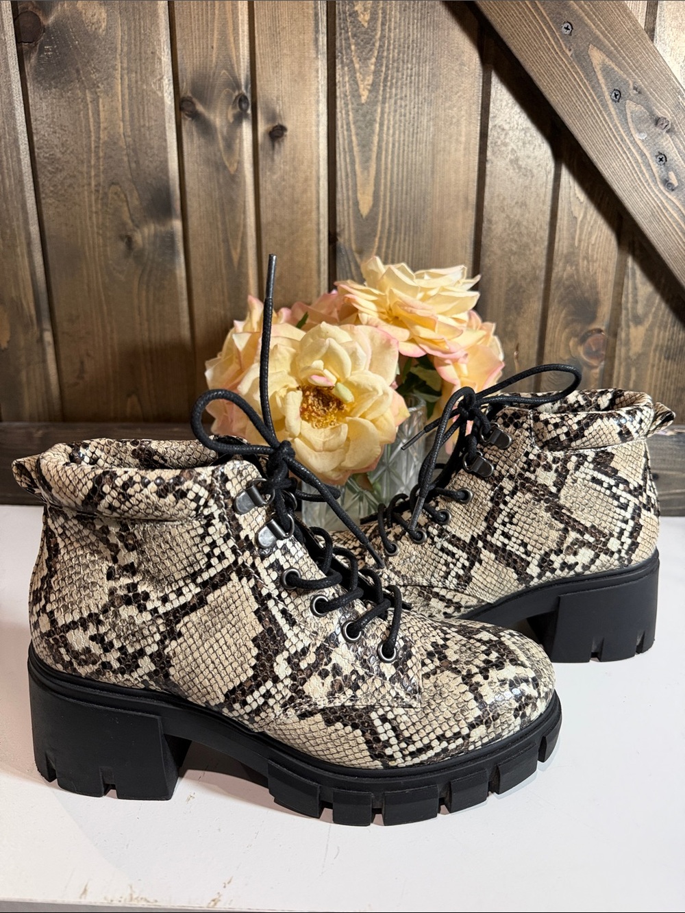 Dirty Laundry Snakeprint Lace-Up Chunky Combat Boots - Beige & Black (nwot)